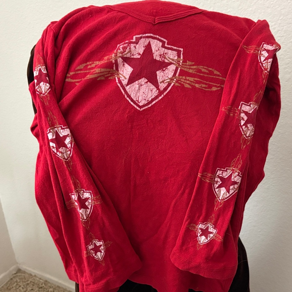 Red Star Graphic Long Sleeve Tee